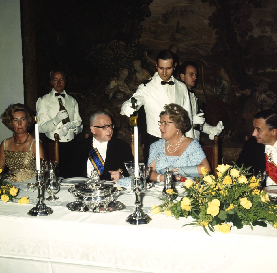 Bezoek van President Heinemann en echtgenote van WD aan NL NL reg. bood Heinema, Bestanddeelnr 254-8582
