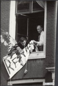 Bezoeken, protesten, Beatrix, prinses, Bestanddeelnr 017-1118
