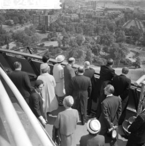 Bezoek van President Schärf aan Rotterdam President Schärf en Prinses Irene op , Bestanddeelnr 912-4901