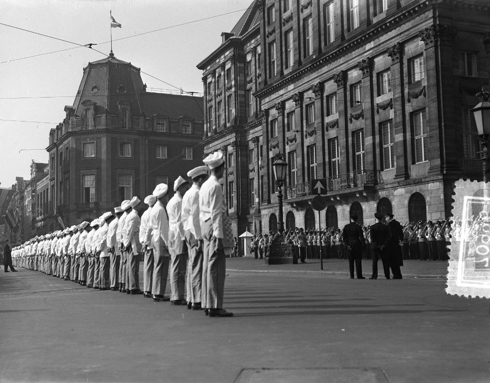 Bezoek Zweedse Koningspaar Amsterdam, tweede dag, leerlin banketbakkers van het , Bestanddeelnr 907-0996