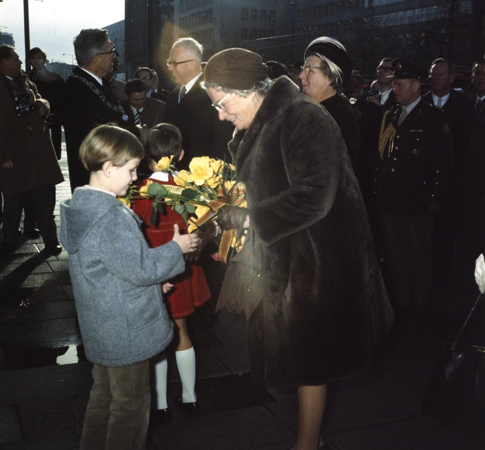 Bezoek van President Heinemann en echtgenote van WD aan NL Heinemann, echtgenot, Bestanddeelnr 254-8573