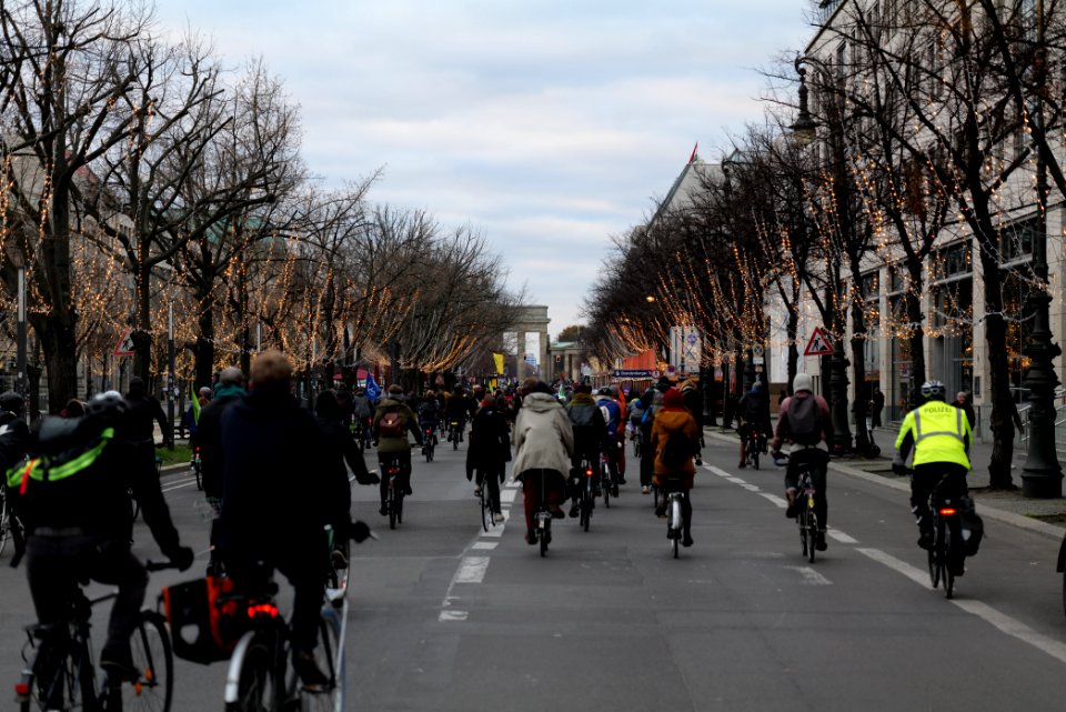 Bicycle demonstration against A49 and A100 in Berlin 2020-11-28 139