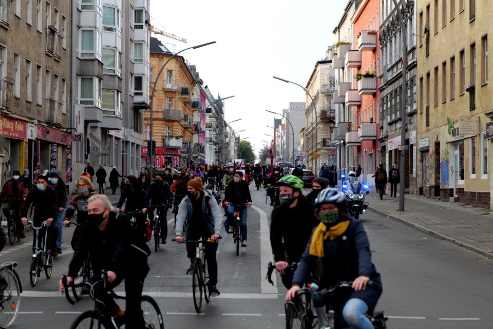 Bicycle demonstration against A49 and A100 in Berlin 2020-11-14 59