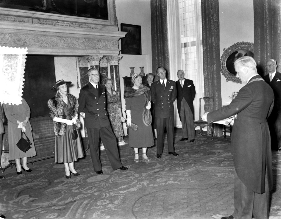 Bezoek Zweedse Koningspaar Amsterdam, eerste dag, stadhuis toespraak burgemeeste, Bestanddeelnr 907-0967
