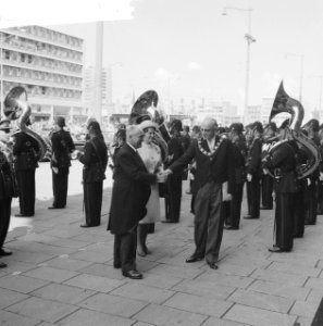 Bezoek van President Scharf aan Rotterdam Begroeting door Prinses Irene en Scha, Bestanddeelnr 912-4897