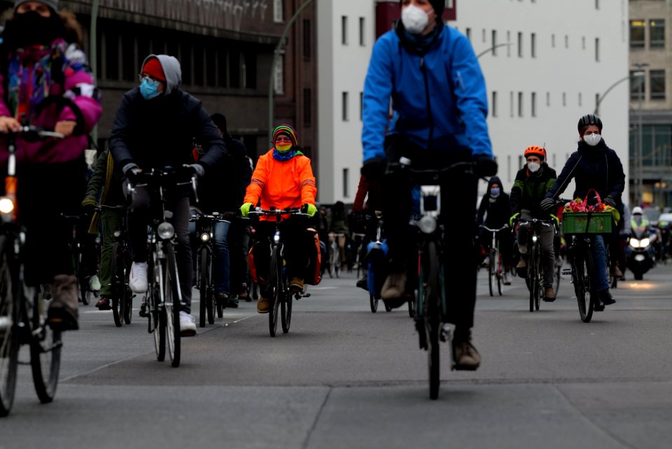 Bicycle demonstration against A49 and A100 in Berlin 2020-11-28 19