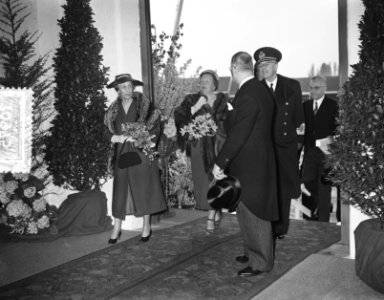 Bezoek Zweedse Koningspaar Amsterdam, eerste dag, bezoek Ms. Oranje bij de Neder, Bestanddeelnr 907-0975