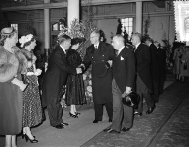 Bezoek Zweedse Koningspaar Amsterdam, eerste dag, bezoek Ms. Oranje bij de Neder, Bestanddeelnr 907-0974