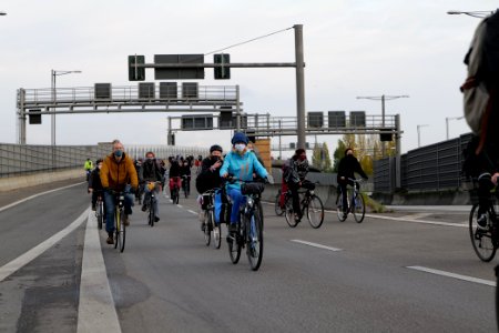 Bicycle demonstration against A49 and A100 in Berlin 2020-11-14 86