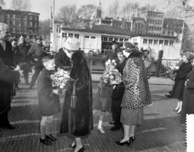 Bezoek van president van Peru aan Rotterdam, aankomst bij de Koninklijke Roei en, Bestanddeelnr 911-0750