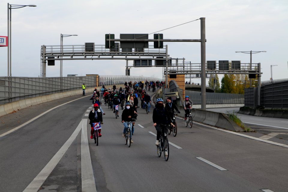 Bicycle demonstration against A49 and A100 in Berlin 2020-11-14 82