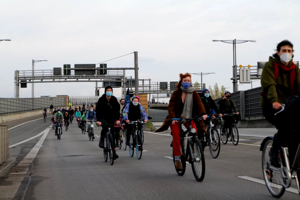 Bicycle demonstration against A49 and A100 in Berlin 2020-11-14 80