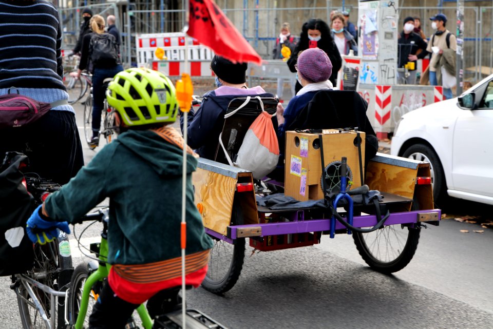 Bicycle demonstration against A49 and A100 in Berlin 2020-11-14 48
