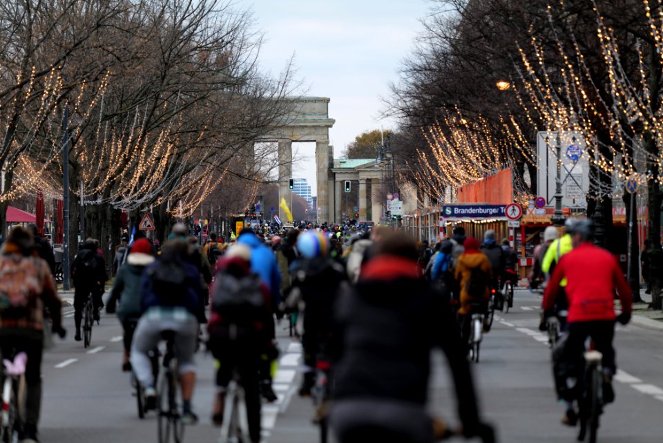 Bicycle demonstration against A49 and A100 in Berlin 2020-11-28 142
