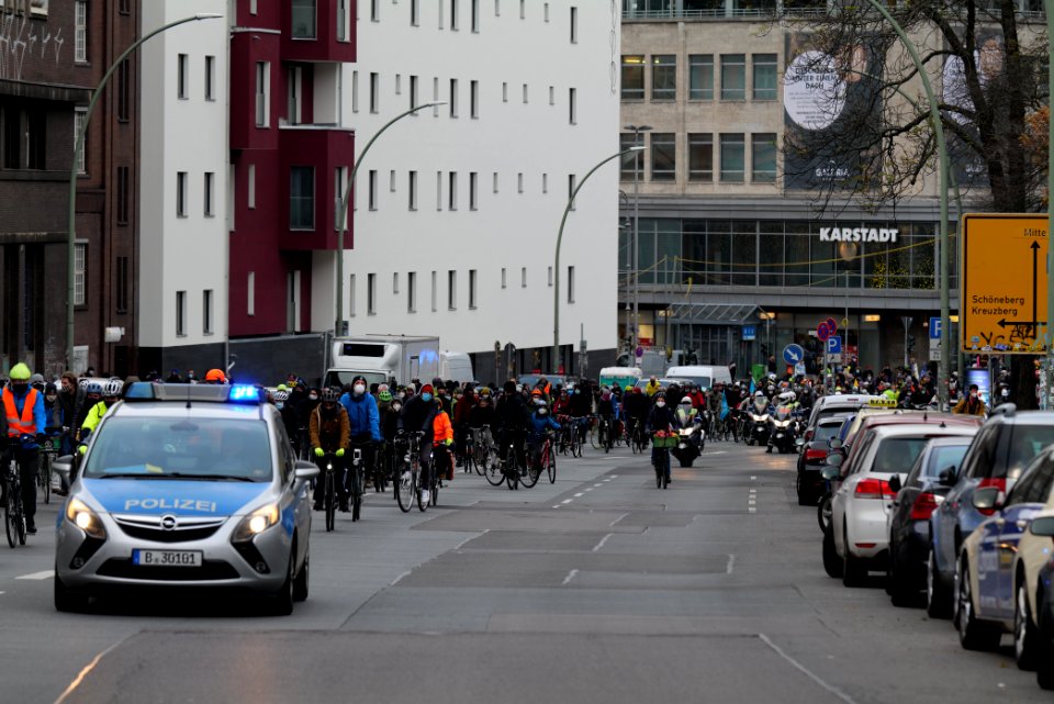 Bicycle demonstration against A49 and A100 in Berlin 2020-11-28 16