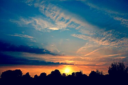 Sky horizon skyline