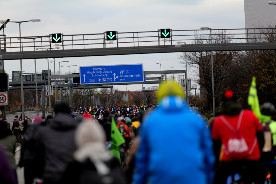 Bicycle demonstration against A49 and A100 in Berlin 2020-11-28 100
