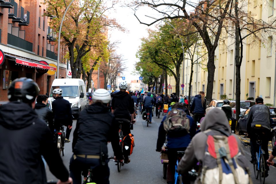 Bicycle demonstration against A49 and A100 in Berlin 2020-11-14 53