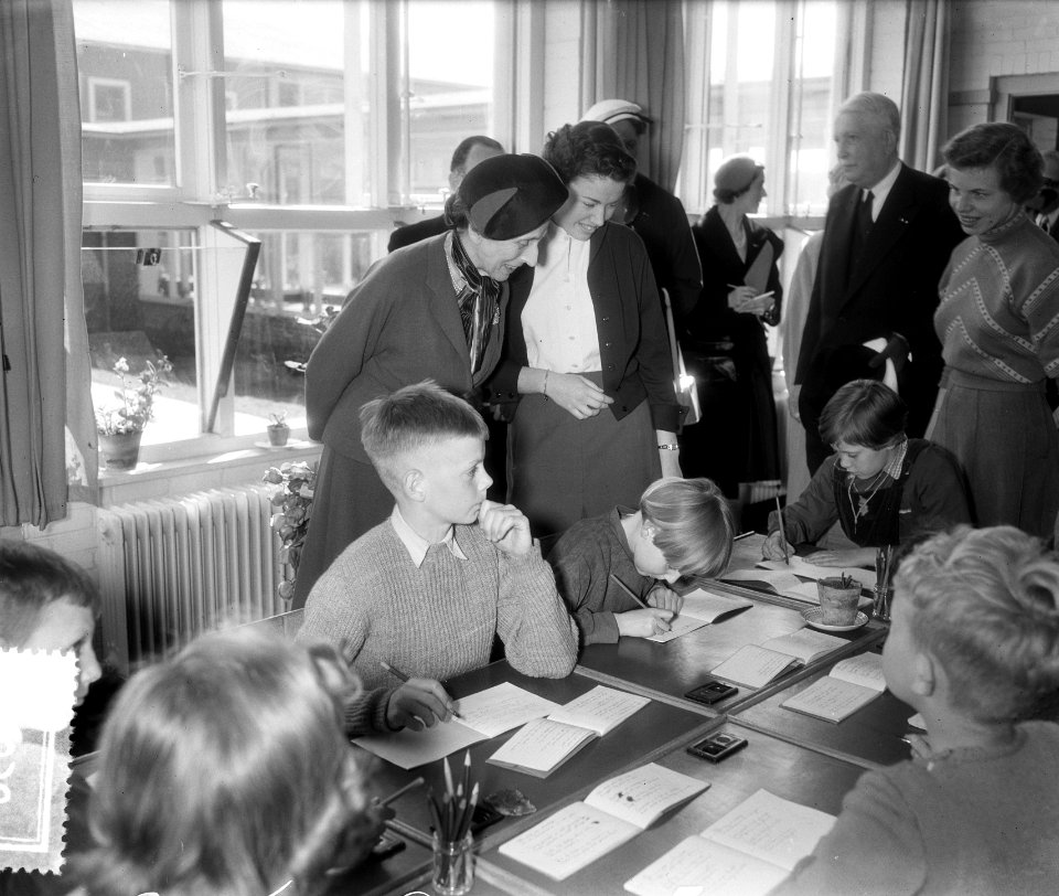 Bezoek Zweedse Koningspaar, derde dag, Koningin Louise Amsterdam, Bestanddeelnr 907-1030
