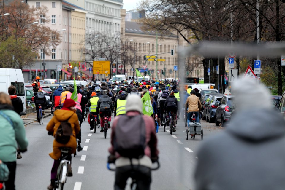 Bicycle demonstration against A49 and A100 in Berlin 2020-11-28 124
