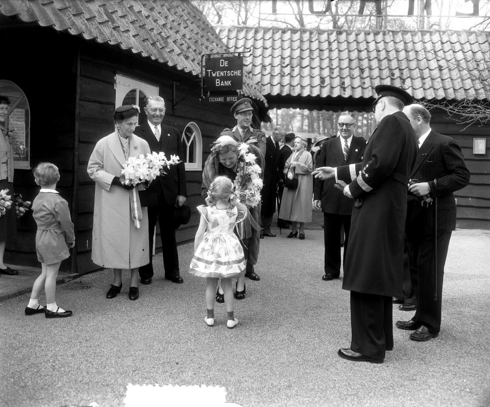 Bezoek Zweedse Koningspaar Amsterdam, tweede dag, bezoek Keukenhof, Bestanddeelnr 907-1002