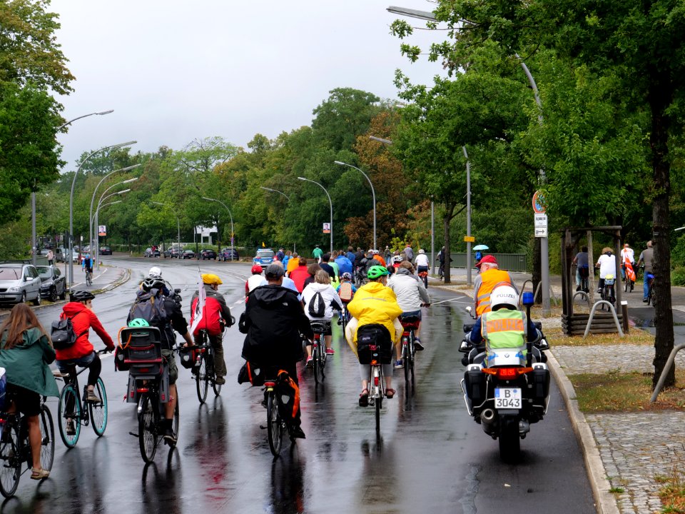 Bicycle demonstration to the Coal and Boat demonstration 2019 17