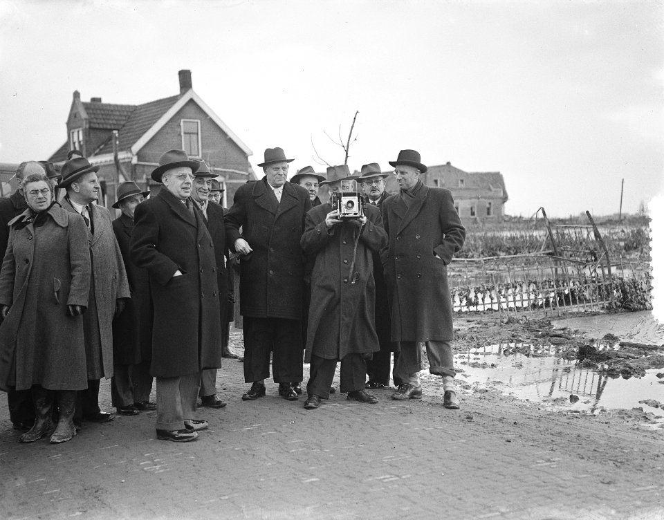 Bezoek raadsleden van Amsterdam aan Schouwen Duiveland, Bestanddeelnr 906-2575