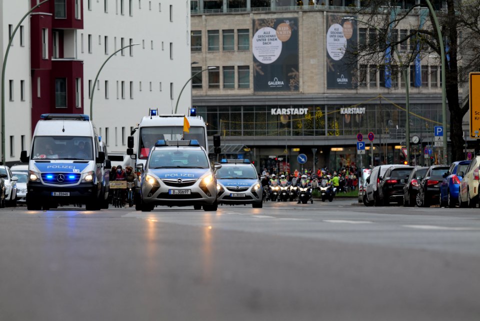 Bicycle demonstration against A49 and A100 in Berlin 2020-11-28 14