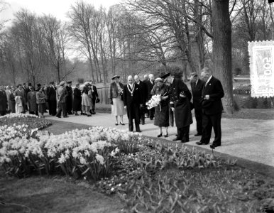 Bezoek Zweedse Koningspaar Amsterdam, tweede dag, bezoek Keukenhof, Bestanddeelnr 907-1005