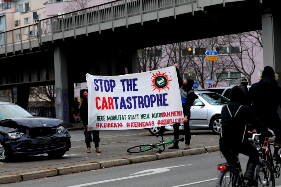 Bicycle demonstration against A49 and A100 in Berlin 2020-11-28 131