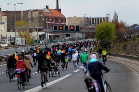 Bicycle demonstration against A49 and A100 in Berlin 2020-11-28 103