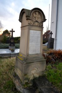 Bickenbach, Friedhof, Grab Dornseif