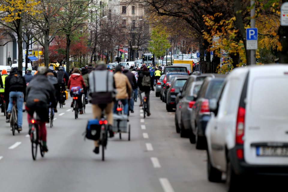 Bicycle demonstration against A49 and A100 in Berlin 2020-11-28 122