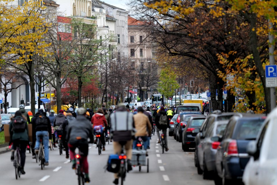 Bicycle demonstration against A49 and A100 in Berlin 2020-11-28 123