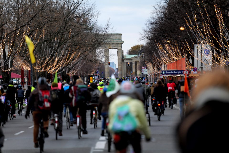 Bicycle demonstration against A49 and A100 in Berlin 2020-11-28 136