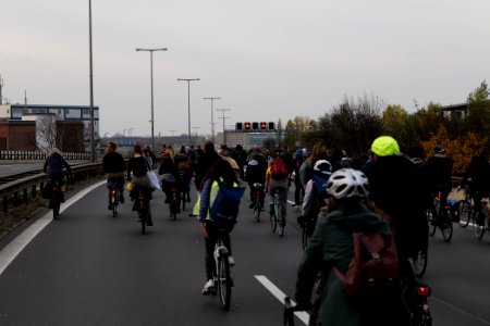 Bicycle demonstration against A49 and A100 in Berlin 2020-11-14 144