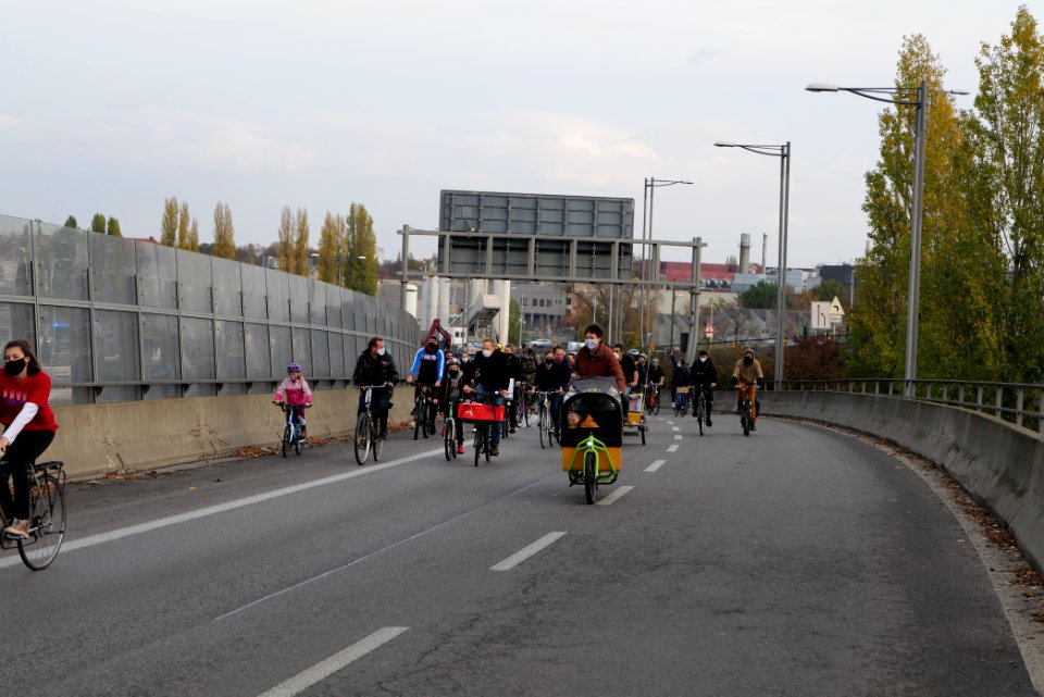 Bicycle demonstration against A49 and A100 in Berlin 2020-11-14 71