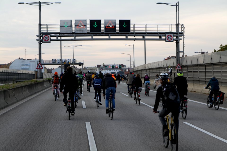 Bicycle demonstration against A49 and A100 in Berlin 2020-11-14 90