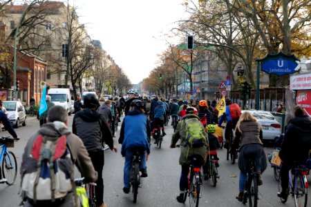Bicycle demonstration against A49 and A100 in Berlin 2020-11-14 45