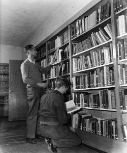 Bibliotheek van het repatriëringscentrum Nederland Herrijst te Austerlitz, Bestanddeelnr 901-3489