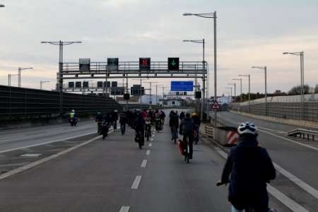 Bicycle demonstration against A49 and A100 in Berlin 2020-11-14 73