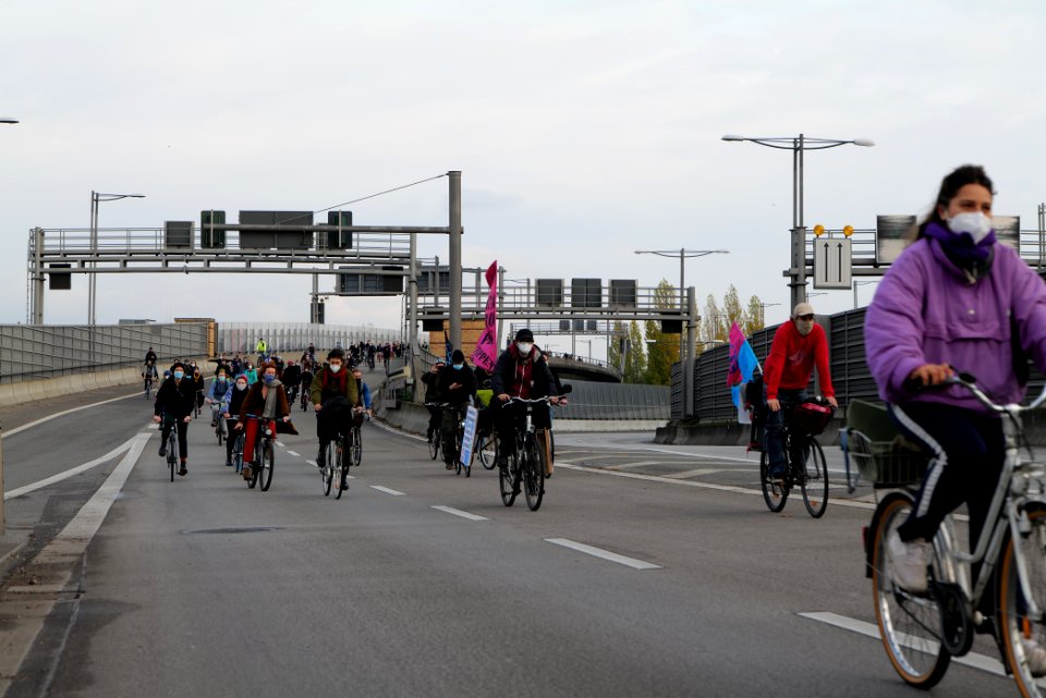 Bicycle demonstration against A49 and A100 in Berlin 2020-11-14 79