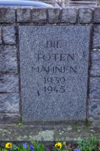 Bickenbach, Mahnmal, Die Toten mahnen