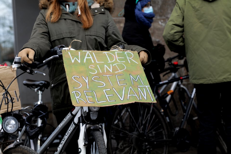 Bicycle demonstration against A49 and A100 in Berlin 2020-11-28 03