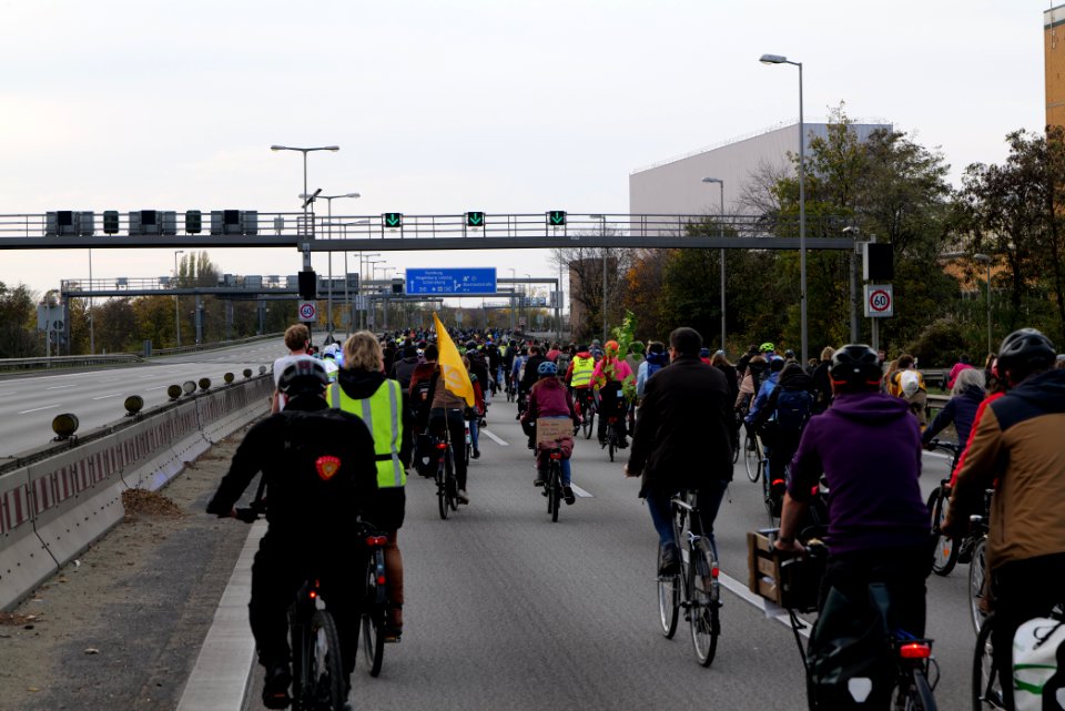 Bicycle demonstration against A49 and A100 in Berlin 2020-11-14 142