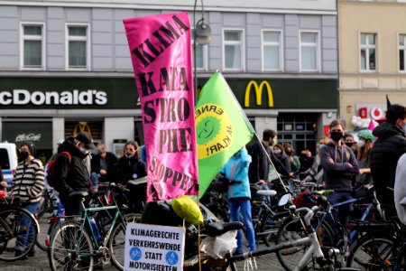 Bicycle demonstration against A49 and A100 in Berlin 2020-11-14 24