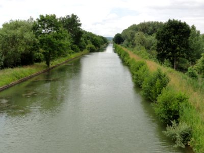 Bichancourt (Aisne) canal de l'Oise à l'Aisne