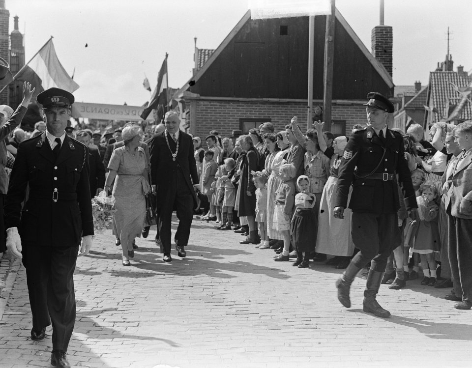 Bezoek Koninklijk gezin aan Noordoostpolder en Urk, Bestanddeelnr 904-6819