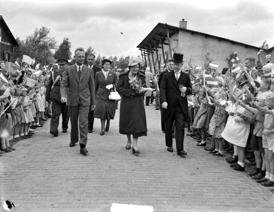 Bezoek Koninklijk gezin aan Noordoostpolder en Urk, Bestanddeelnr 904-6815
