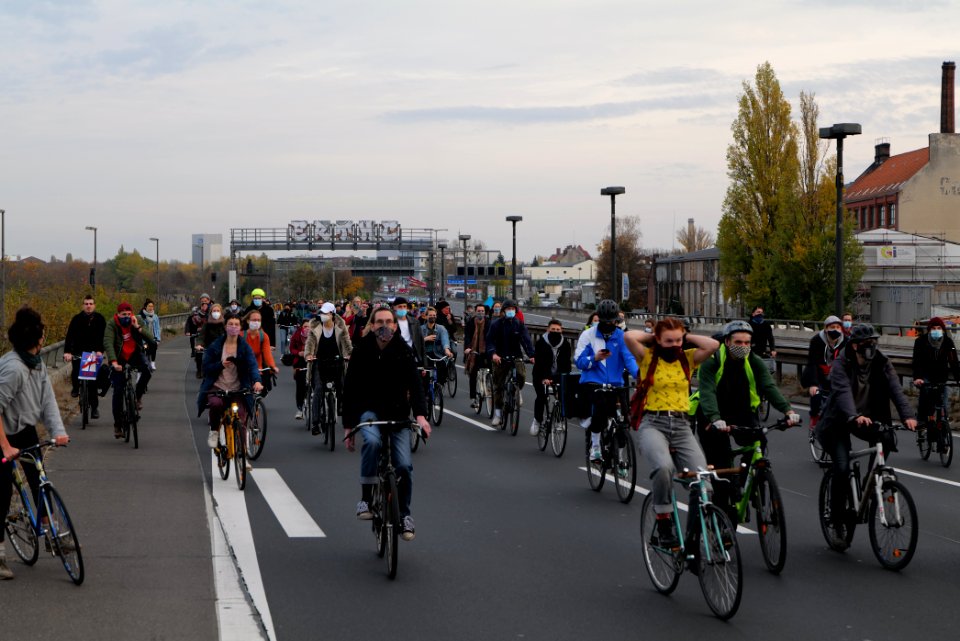 Bicycle demonstration against A49 and A100 in Berlin 2020-11-14 157